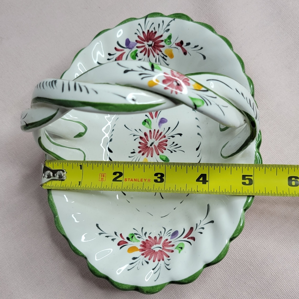 Hand painted RCCL ceramic basket, Portugal Signed Multicolor - Picture 7 of 13